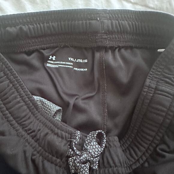 Under Armour Boys' Prototype Logo Short - Black XL - Picture 4 of 4